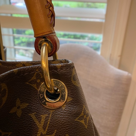LV ARTSY. EUC. Dust bag, COA,Lv BOX included. Best condition I have seen. - Picture 2 of 15